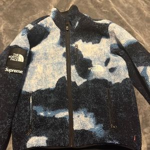 Supreme/the north face bleached denim print fleece Mint condition Size S